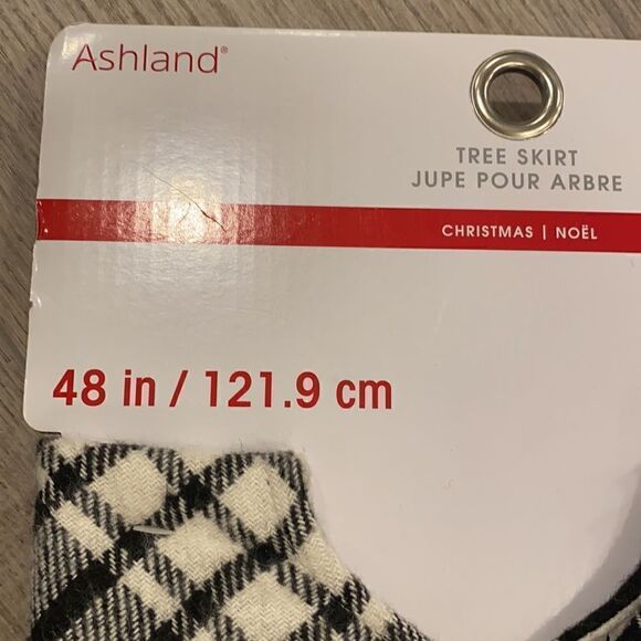 NEW in package Ashland tree skirt - Picture 3 of 6